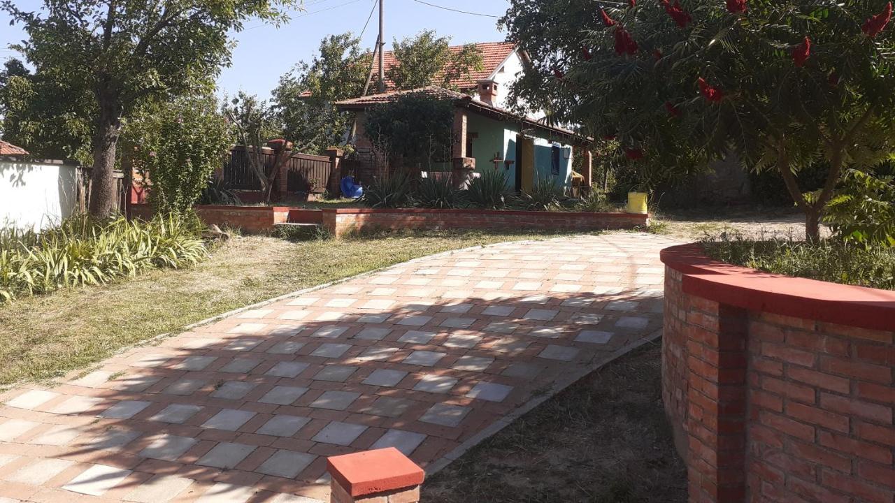 Village House Moo Moo Vranje Dış mekan fotoğraf